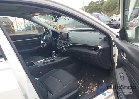 2019 Nissan Altima 2.5 Sv z USA, uszkodzony, nr VIN 1N4BL4DW9KC153148